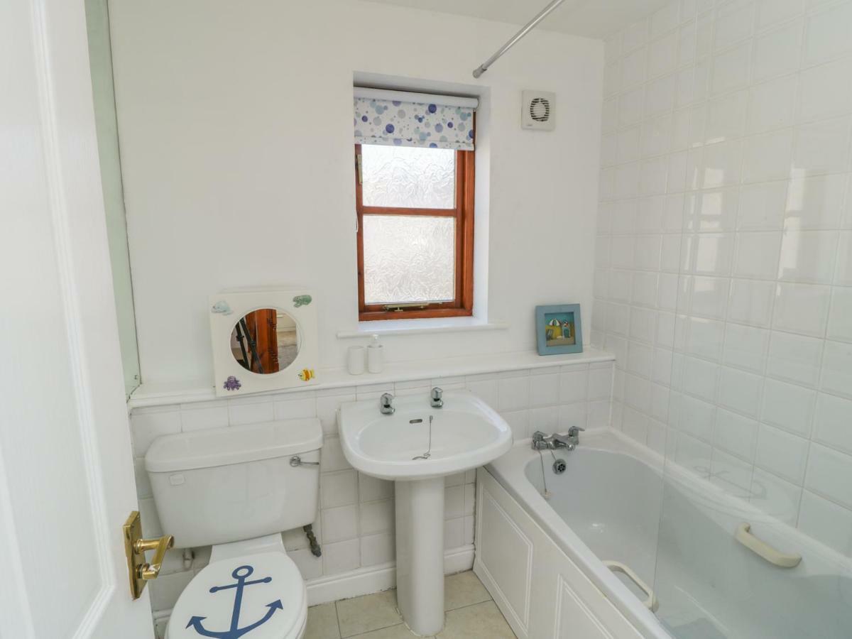 Abrahams Cottage ウィットビー エクステリア 写真