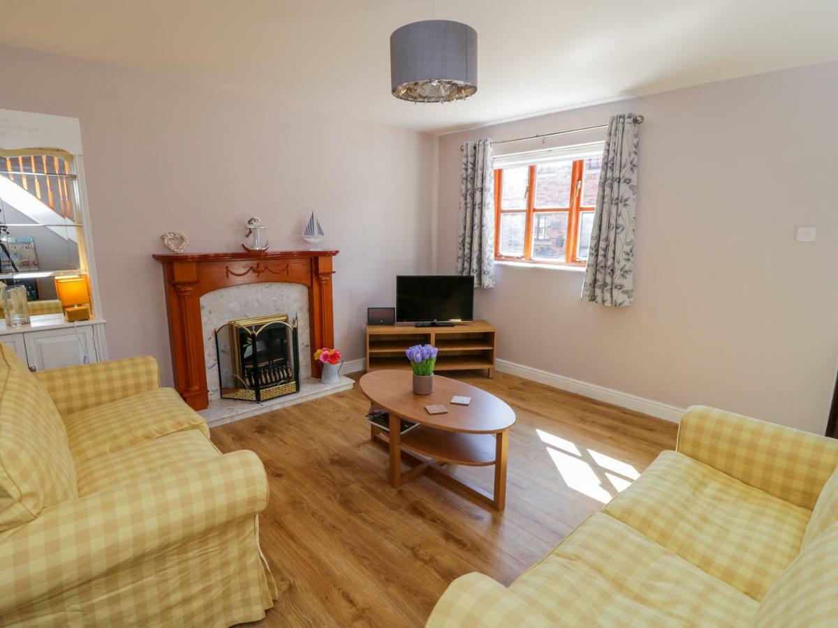 Abrahams Cottage ウィットビー エクステリア 写真