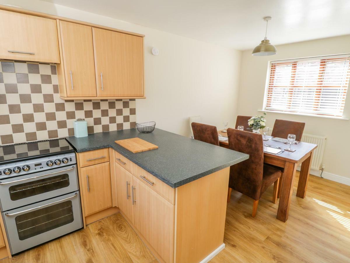 Abrahams Cottage ウィットビー エクステリア 写真
